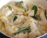 Foto del paso 2 de la receta: Pollo al coñac y vino blanco con boniatos asados