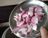 A picture of step 3 of Matar soya chunk pulao.