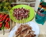 Foto langkah ke 1 dari resep Sate Ayam dan Daging Sapi Ala Mama Fifian.