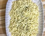 صورة لخطوة 3 من وصفة تميس محشي بالجبنه والزعتر 🫓🧀🌿