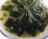 Hình bước làm 5 của món Chè lá sâm đậu xanh hạt sen