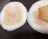A picture of step 9 of Japanese Tempura Rice Burger.
