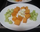 Foto del paso 3 de la receta: Melón y pepino con dos jamones