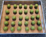 Foto langkah ke 4 dari resep Matcha Snowball Cookies.