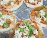 A picture of step 4 of MINI PIZZA🍕.