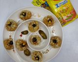 મેક્સિકન મેગી પીઝા પૂરી ચાટ (Mexican Maggi Pizza Puri Chaat Recipe in Gujarati) રેસીપી સ્ટેપ7ફોટો