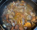 Foto del paso 3 de la receta: Guiso de cerdo, garbanzos y porotos negros