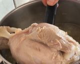 Foto del paso 4 de la receta: Caldo de codillo y col