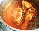 Foto del paso 2 de la receta: Tallarines con pollo en salsa roja