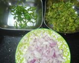 A picture of step 3 of Bhel Puri Chaat.