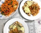 Hình bước làm 1 của món Ức gà nướng ăn với macaroni