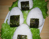 Foto langkah ke 3 dari resep 596. Onigiri Chicken Mayo.