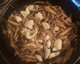 Foto del paso 1 de la receta: Salteado de setas claras y verduras