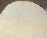 Foto del paso 4 de la receta: Pizza de sobrasada y cebolla caramelizada