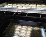 Foto langkah ke 4 dari resep Putri Salju Kacang Tanah Lumer.