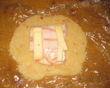 Foto del paso 4 de la receta: Empanadas de Yuca rellenas con bacon y queso