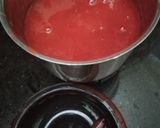 स्ट्रॉबेरी एगलेस केक (Strawberry eggless cake recipe in hindi) रेसिपी चरण 2 फोटो
