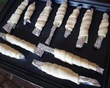 Foto del paso 2 de la receta: Cañoncitos rellenos con Dulce de leche