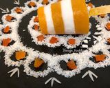 A picture of step 5 of Coconut mango popsicles.