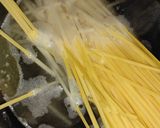 Foto del paso 1 de la receta: Tallarines con nata y revuelto