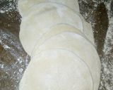 A picture of step 3 of Scramble egg filled samosas.