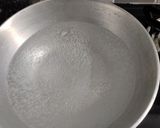 A picture of step 1 of White sauce pasta with garlic & spinach twist.