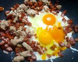 รูปขั้นตอนการทำที่ 3 ของ ข้าวผัดกุนเชียง อร่อยแบบทานที่ร้าน