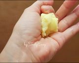 Foto langkah ke 3 dari resep Kue Kering Semprit | Semprit Sagu Keju Istimewa Hanya 4 Bahan | Semprit Keju | Kue Kering Sagu Keju.