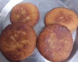 A picture of step 5 of Bread ki mithai.