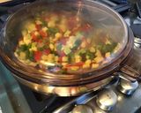 Une image de l'étape 8 de Queues de lottes aux poivrons, courgette et bouillon d'anis.