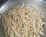 Foto del paso 1 de la receta: Macarrones con tomate, pimiento y huevo