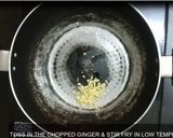 A picture of step 3 of Aam halwa.