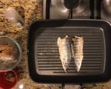A picture of step 3 of Teriyaki sauce grilled mackerel 🐟.