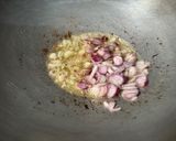 Foto langkah ke 3 dari resep Tongkol Sambal Bawang.