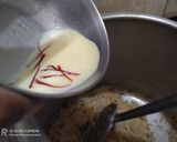 A picture of step 5 of Kashmiri pulao.