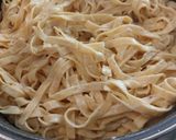 Une image de l'étape 8 de Tagliatelles boursin saumon.