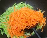 A picture of step 7 of Vegetarian bee hoon.