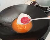 Foto langkah ke 4 dari resep Telur Saos Asam Pedas.