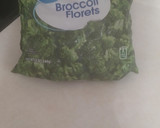 A picture of step 3 of Broccoli alfredo with garlic bread.