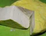 A picture of step 2 of Tahu Bakso (Tofu and Meatballs).