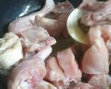 A picture of step 1 of Shadion wali Chicken Karahi.