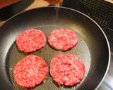 Dupla sajtburger (Mcdonalds style) recept fázis 3 fotója