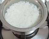 A picture of step 1 of Gobindobhog Masala Rice.