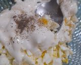 A picture of step 2 of Egg mayo sandwich🥪.