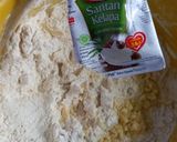 Foto langkah ke 1 dari resep Biji Ketapang Bawang Asin Gurih.