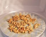 Foto del paso 3 de la receta: Semillas de calabaza tostadas