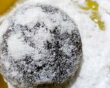 Foto langkah ke 10 dari resep 841. Black Bomboloni (isi vla kopi, diplomat cream dan vla susu) 1x profing.
