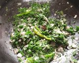 A picture of step 2 of Koral leaves bhaji.