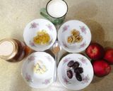 A picture of step 1 of Apple smoothie.