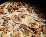 A picture of step 5 of Creamy Mushroom and Spinach Toast.